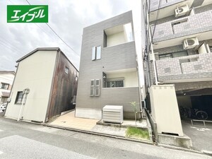 Ｇｒａｎｄｔｉｃ堀田外観写真