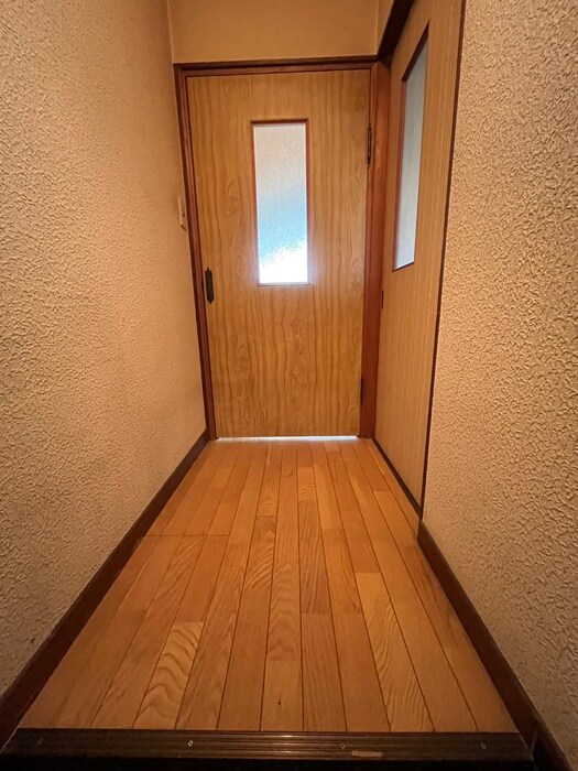 物件内観写真18　(廊下)