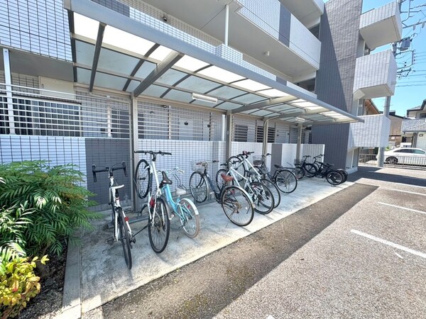 駐輪場