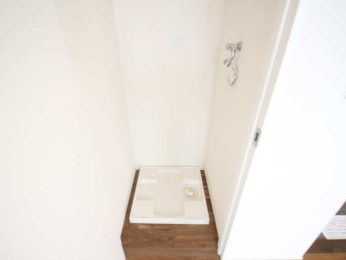 物件内観写真20　(洗濯機置場)