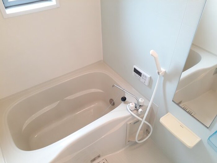 物件内観写真8　(バス／シャワールーム等)