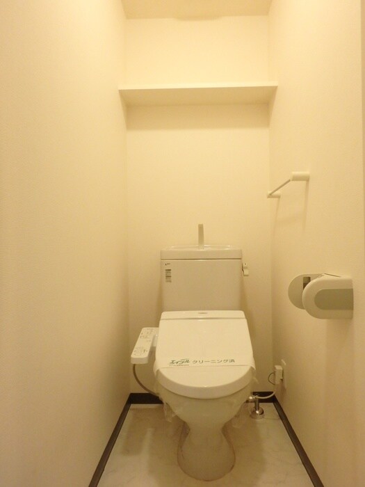 物件内観写真9　(トイレ)