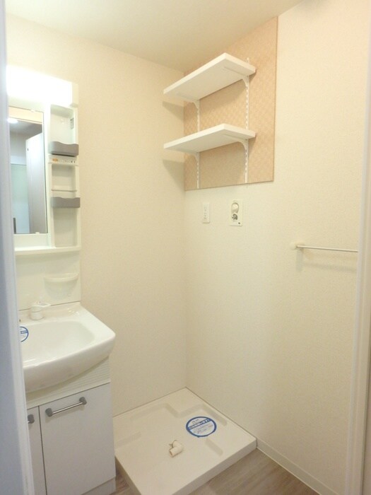 物件内観写真14　(洗濯機置場)