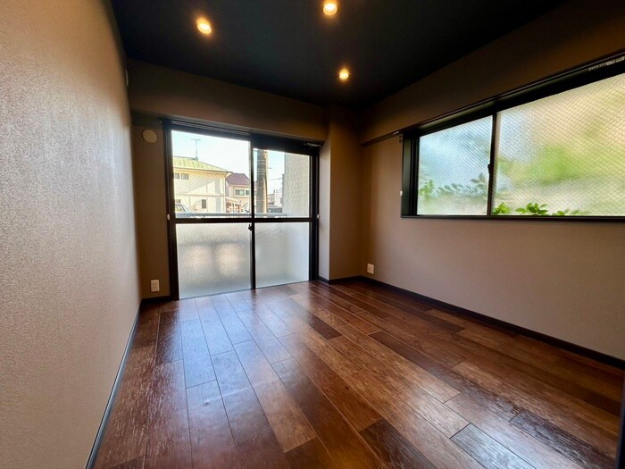 物件内観写真7　(居室)