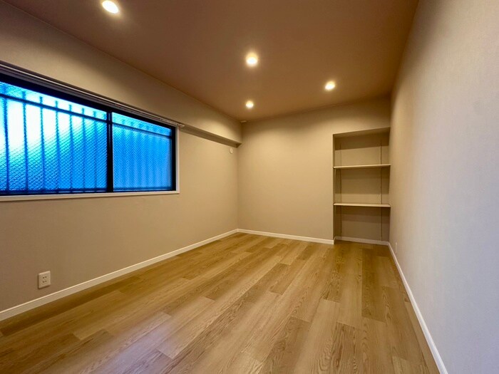 物件内観写真9　(居室)