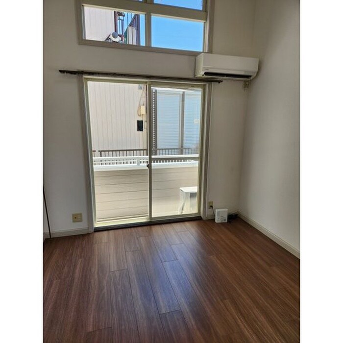 物件内観写真4　(居室)