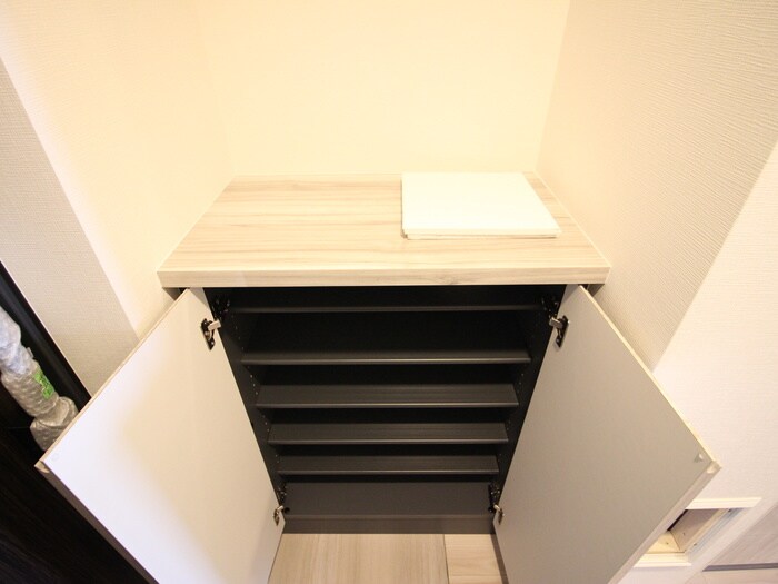 物件内観写真12　(靴箱)