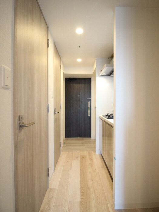 物件内観写真13　(玄関)