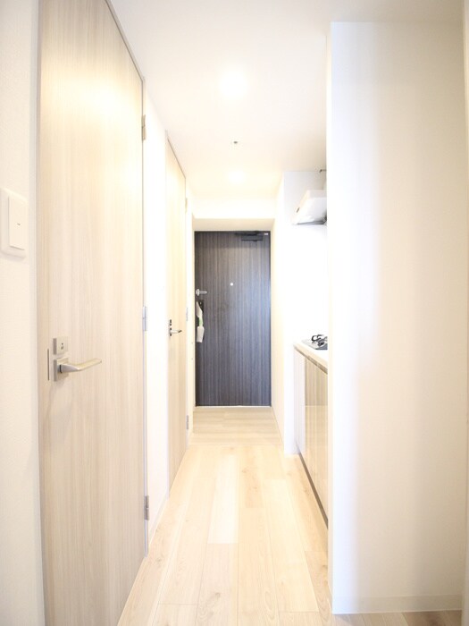 物件内観写真13　(玄関)