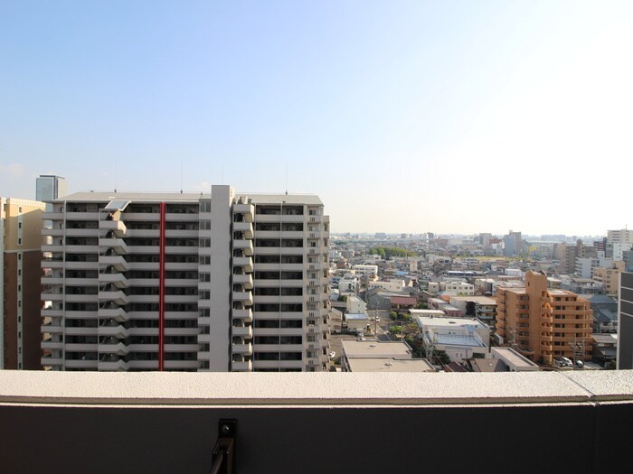 物件内観写真16　(室内からの展望)