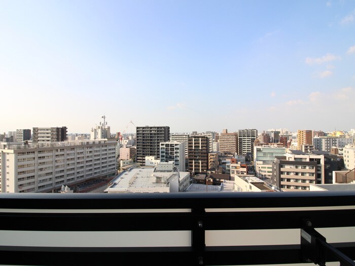 物件内観写真16　(室内からの展望)