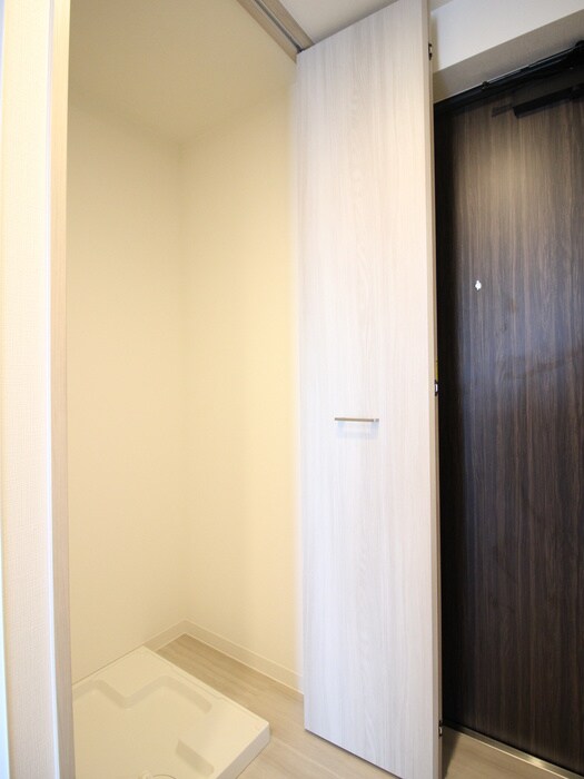 物件内観写真21　(洗濯機置場)