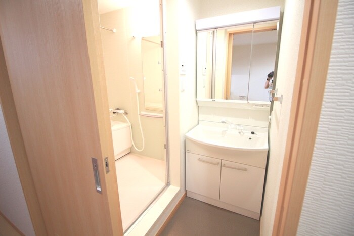 物件内観写真12　(洗面)