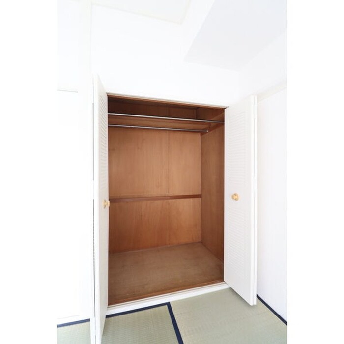 物件内観写真11　(収納)