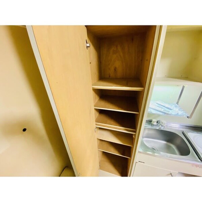 物件内観写真11　(収納)