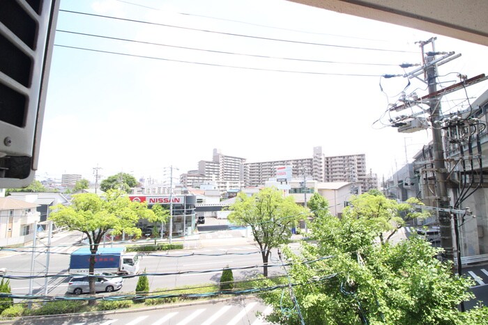 物件内観写真18　(室内からの展望)