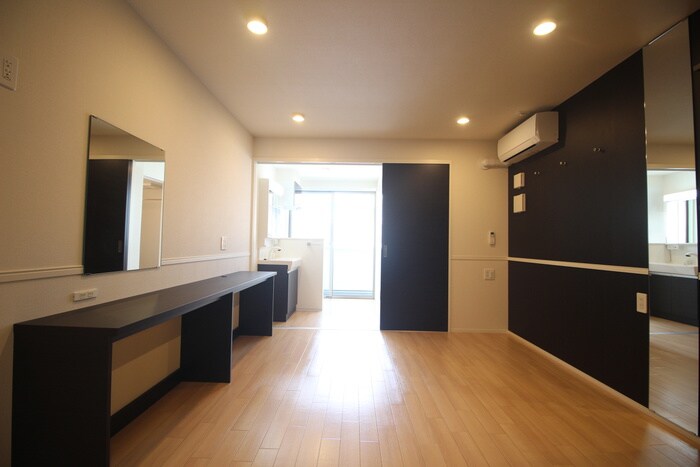 物件内観写真17　(居室)