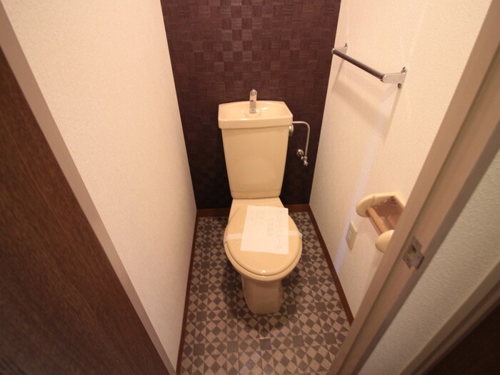 物件内観写真9　(トイレ)