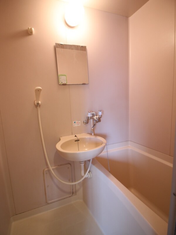 バス／シャワールーム等