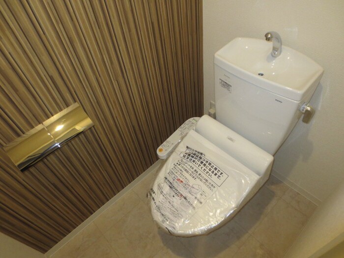 物件内観写真11　(トイレ)