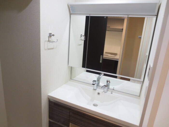 物件内観写真12　(洗面)