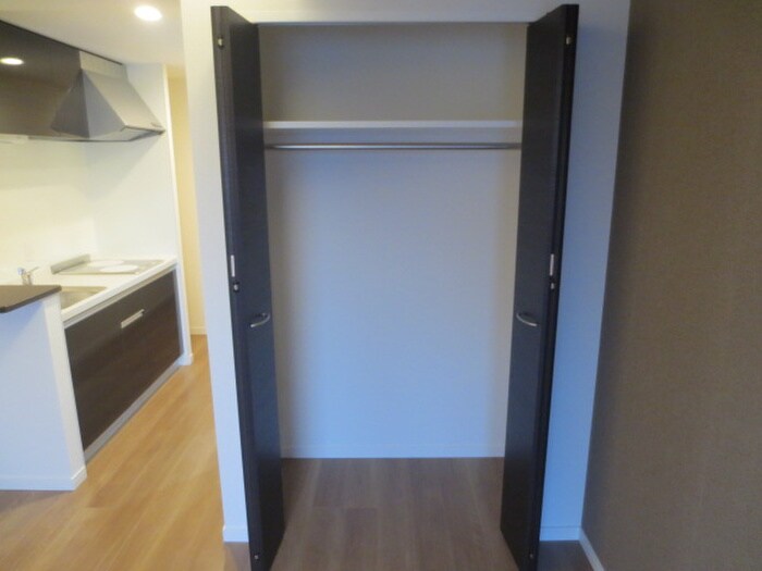 物件内観写真13　(収納)