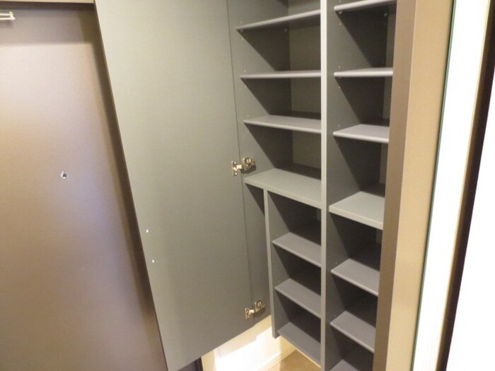 物件内観写真14　(靴箱)