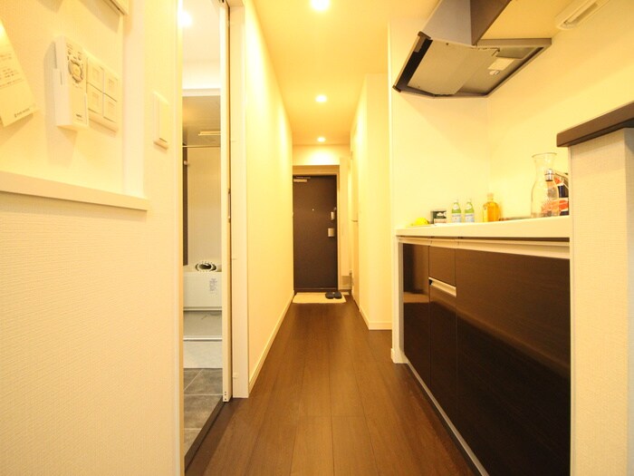 物件内観写真21　(廊下)