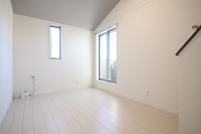 物件内観写真9　(居室)