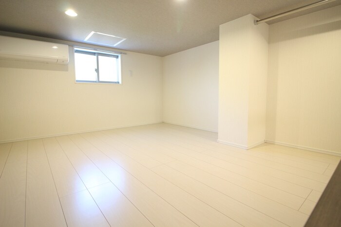 物件内観写真11　(ロフト)