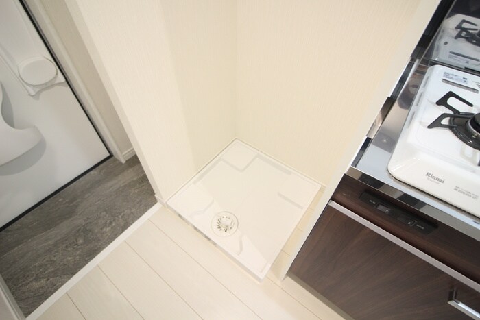 物件内観写真18　(洗濯機置場)