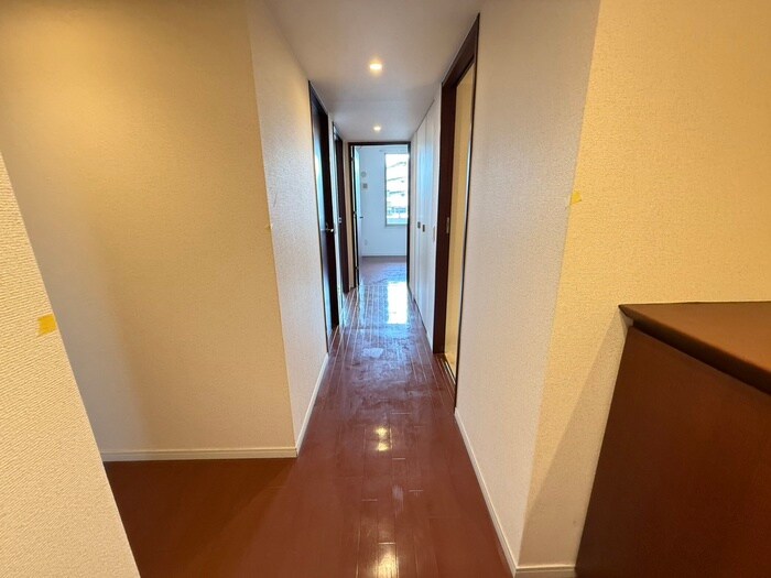 物件内観写真20　(廊下)