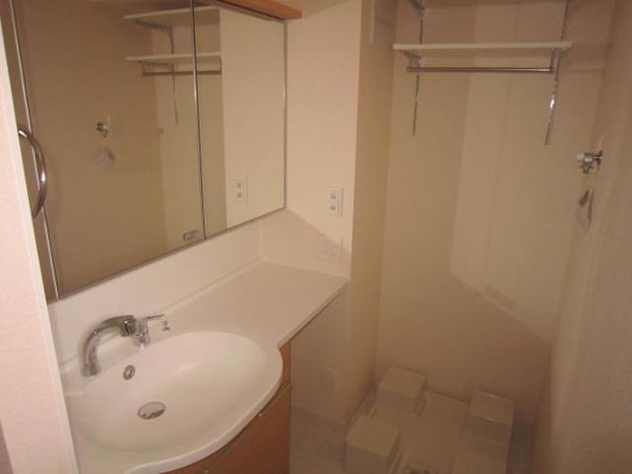 物件内観写真16　(洗面)