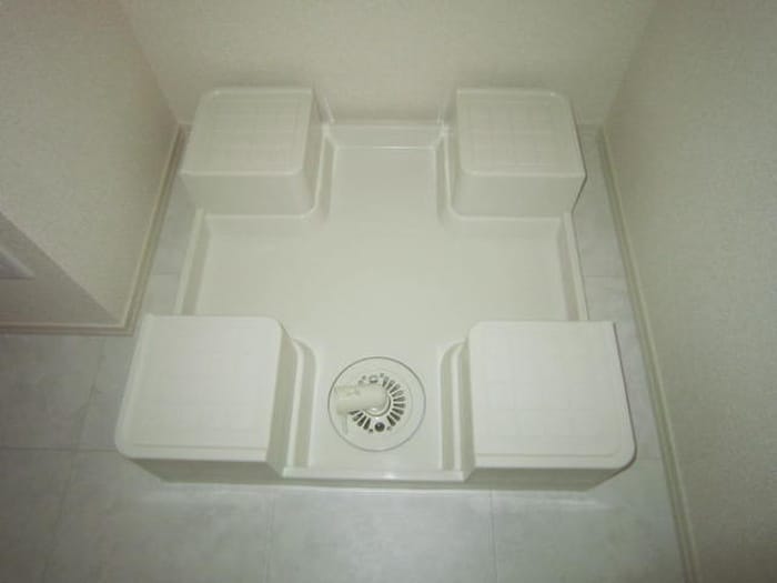 物件内観写真17　(洗濯機置場)