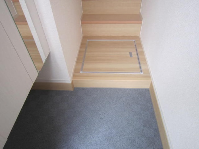 物件内観写真22　(玄関)