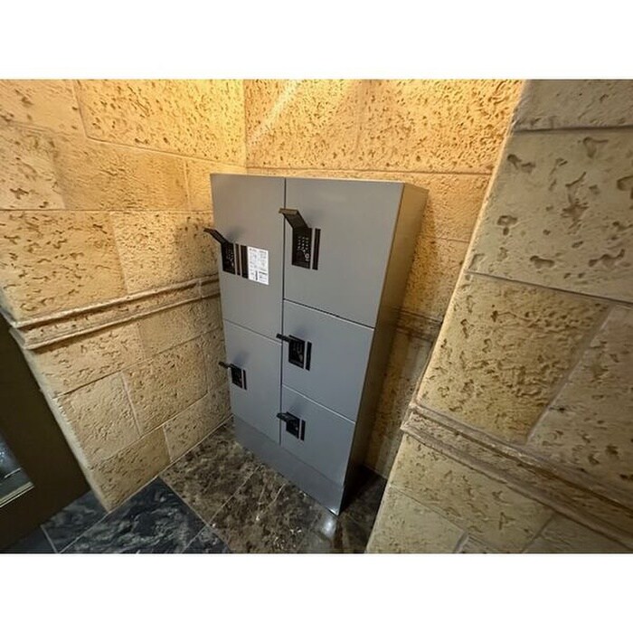 物件外観写真4　(建物設備)