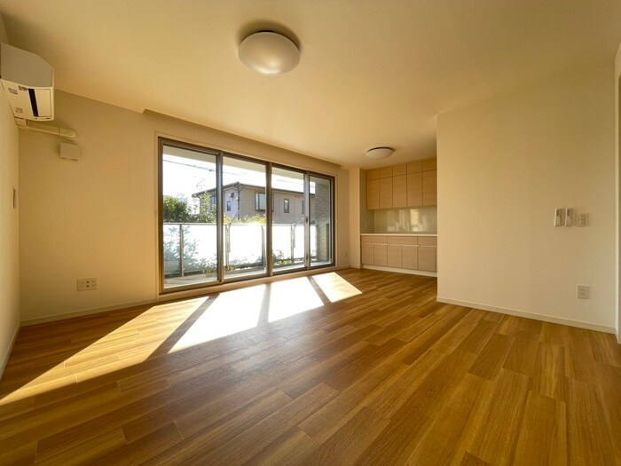 物件内観写真7　(居室)