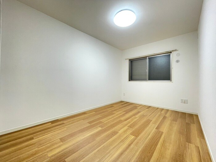 物件内観写真9　(居室)