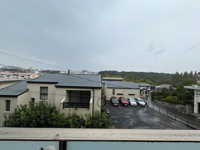 物件内観写真11　(室内からの展望)