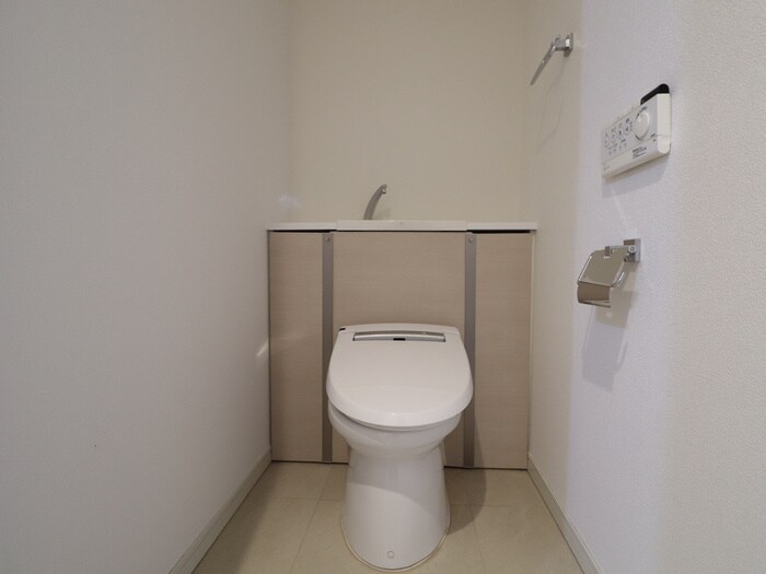 物件内観写真12　(トイレ)