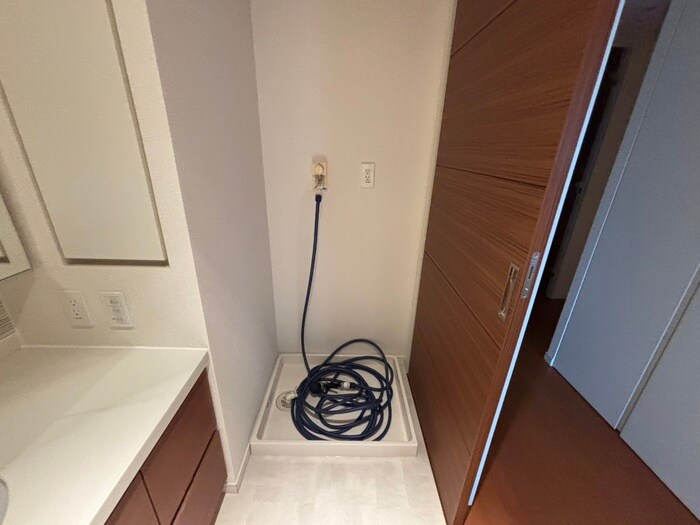 物件内観写真13　(洗濯機置場)