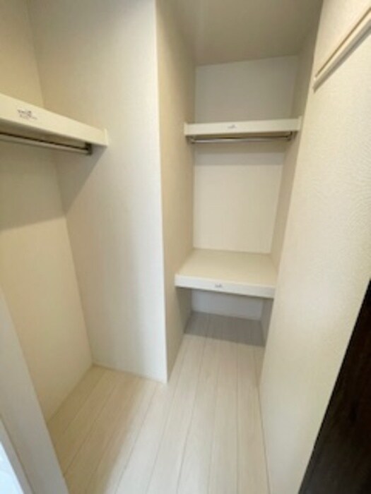 物件内観写真10　(収納)