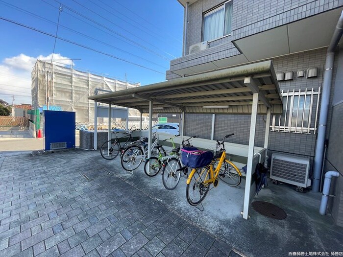物件外観写真3　(駐輪場)