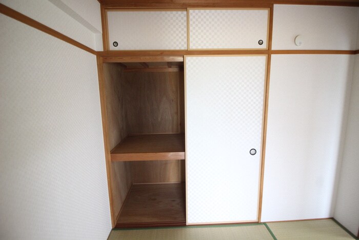 物件内観写真18　(収納)