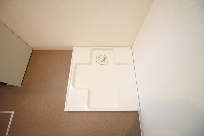 物件内観写真14　(洗濯機置場)