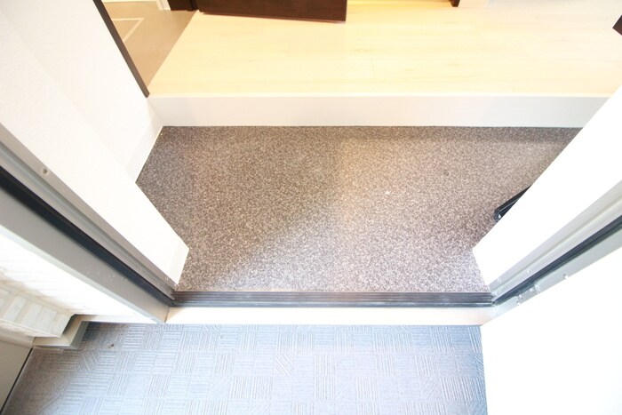 物件内観写真16　(玄関)