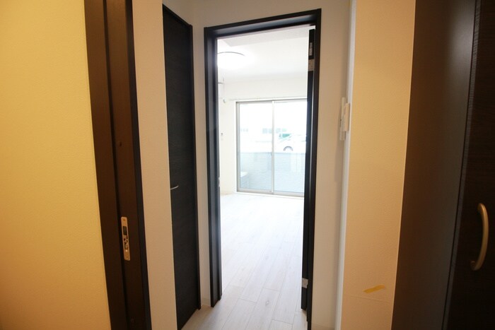 物件内観写真18　(廊下)