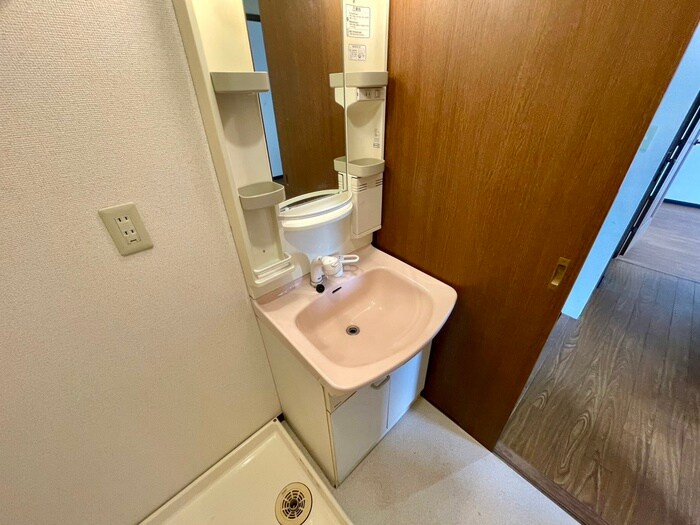 物件内観写真12　(洗面)