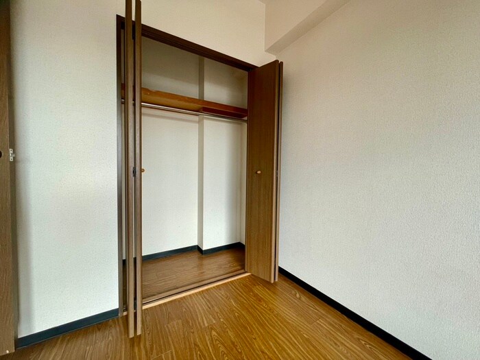 物件内観写真18　(収納)