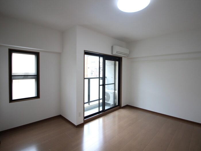 物件内観写真10　(居室)